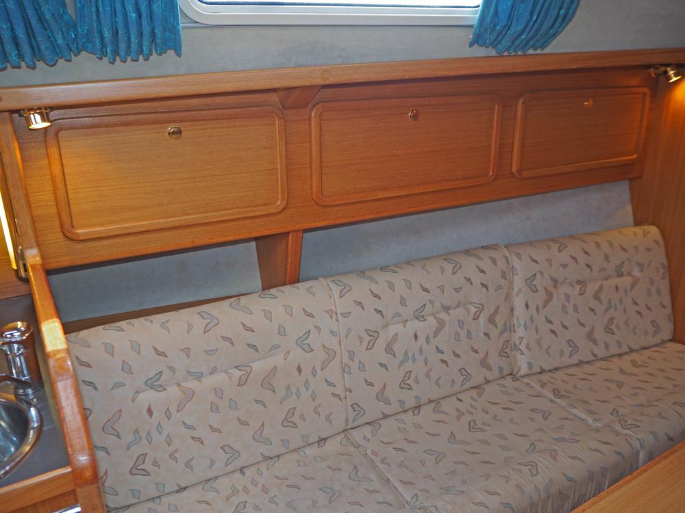 Salon, Accommodatie